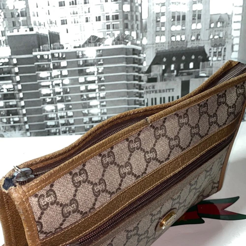 Authentic Rare Gucci Plus GG Monogram Clutch - Picture 13 of 15